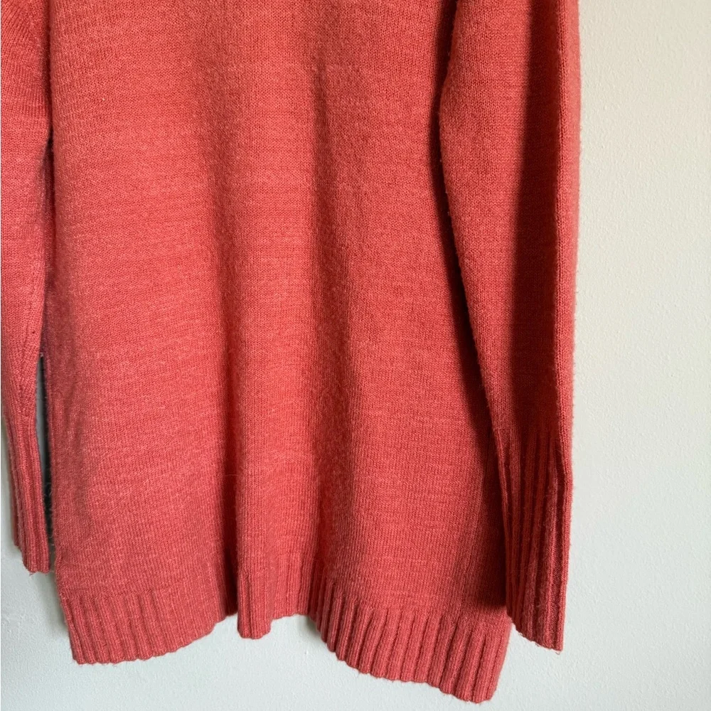 Caslon chic coral